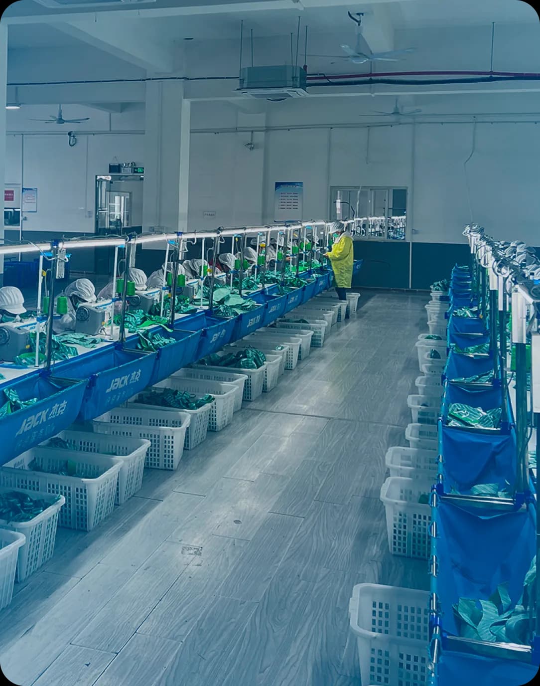 Manufacturing control room with global network displays